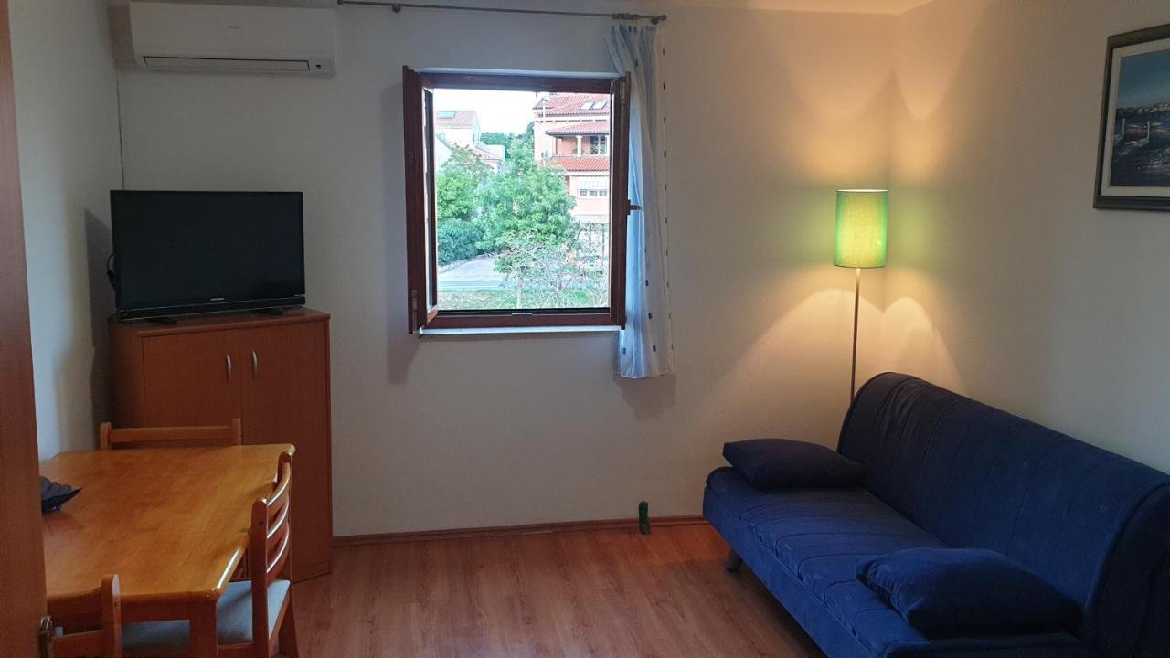 Apartments Rosa 木洛希尼 外观 照片