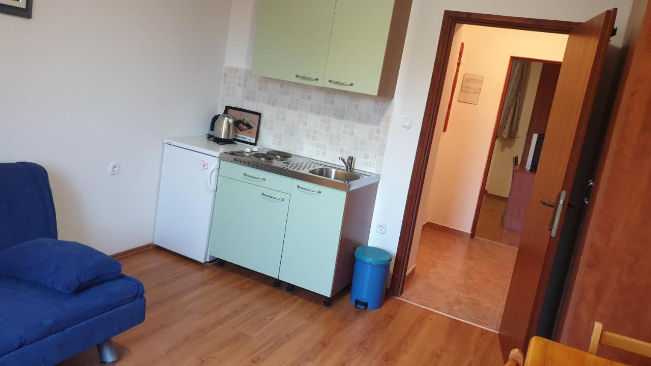 Apartments Rosa 木洛希尼 外观 照片