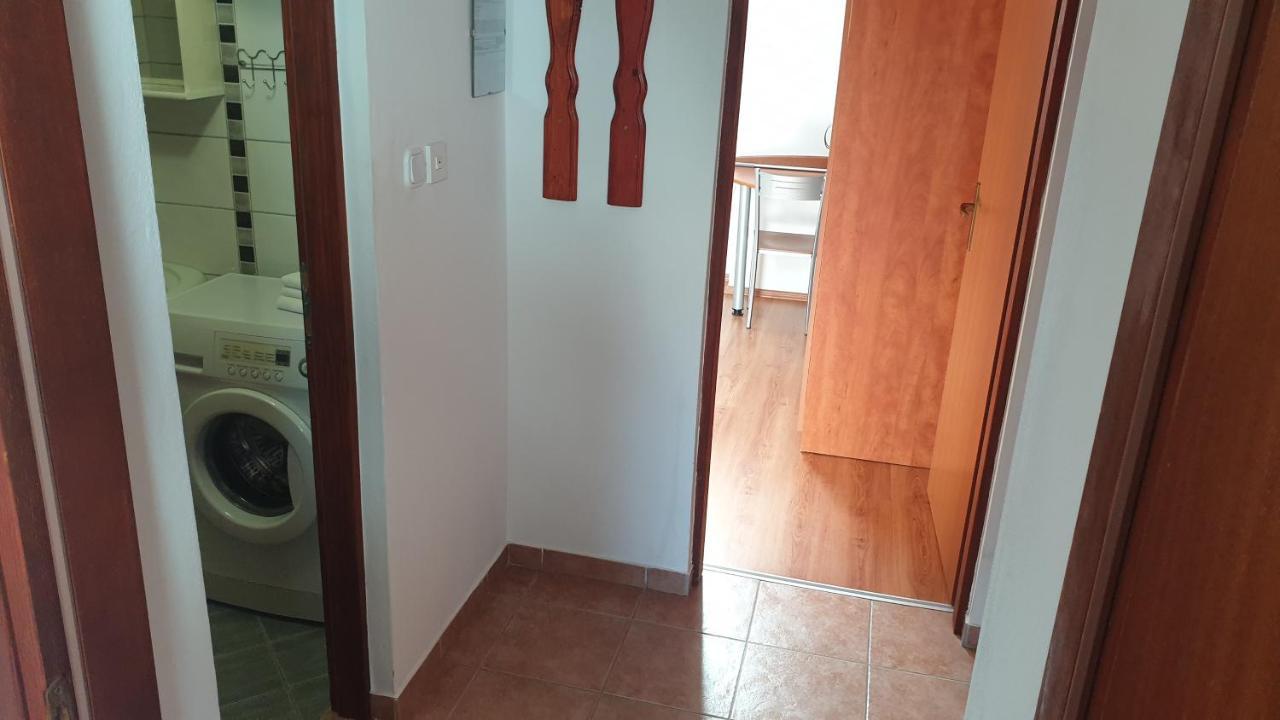 Apartments Rosa 木洛希尼 外观 照片